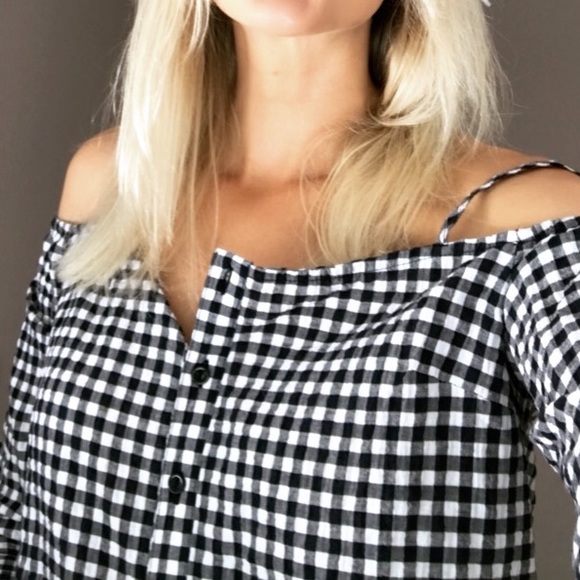 Urban Outfitters Gingham Top - Picture 5 of 8